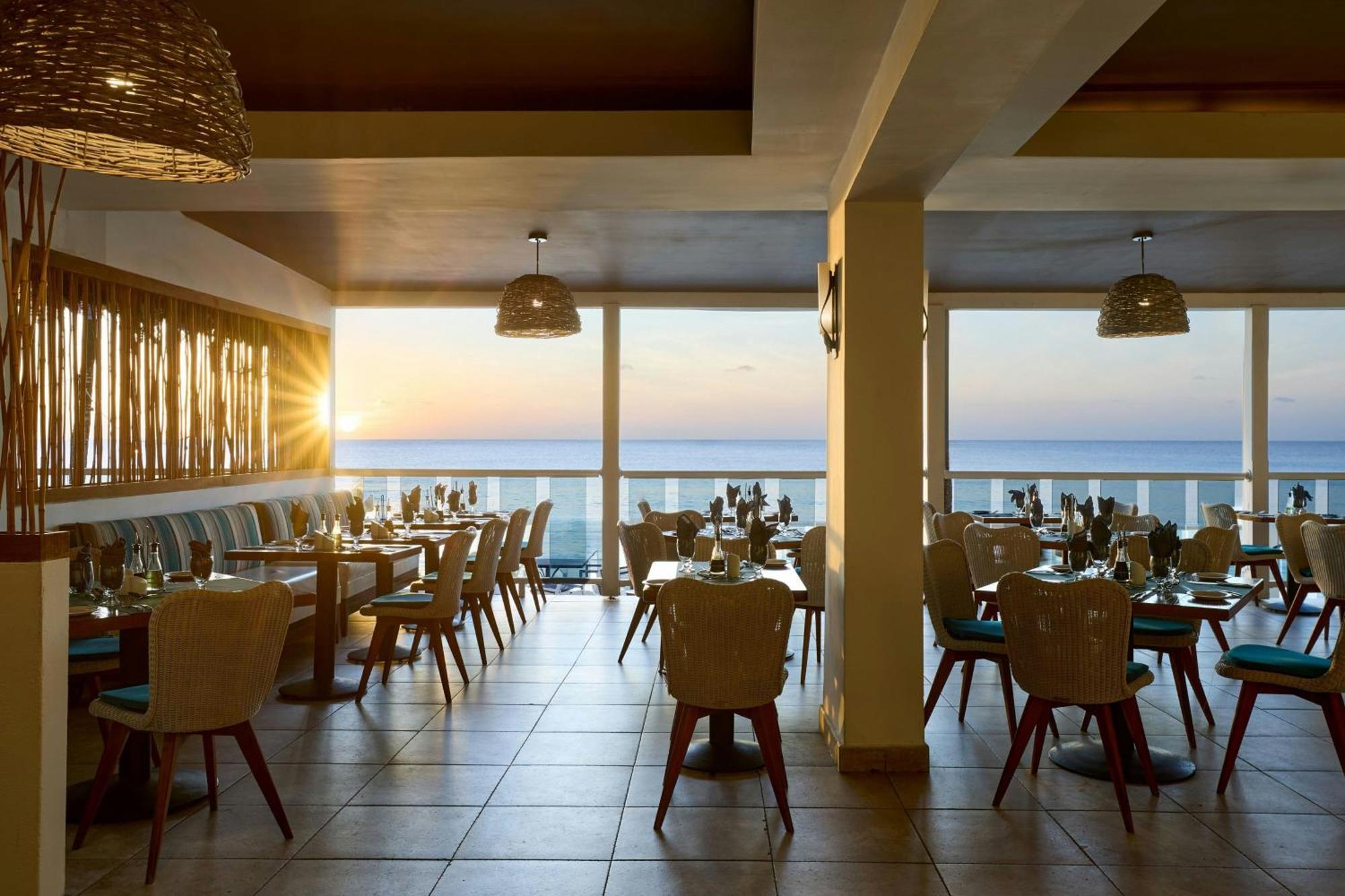 Waves Resort & Spa, Barbados, An Autograph Collection All-Inclusive Resort Saint James Zewnętrze zdjęcie